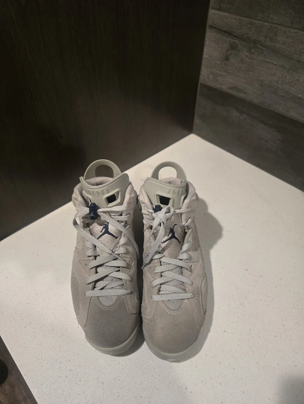 Nike Air Jordan Georgetown Retro 6 - Light Grey Suede